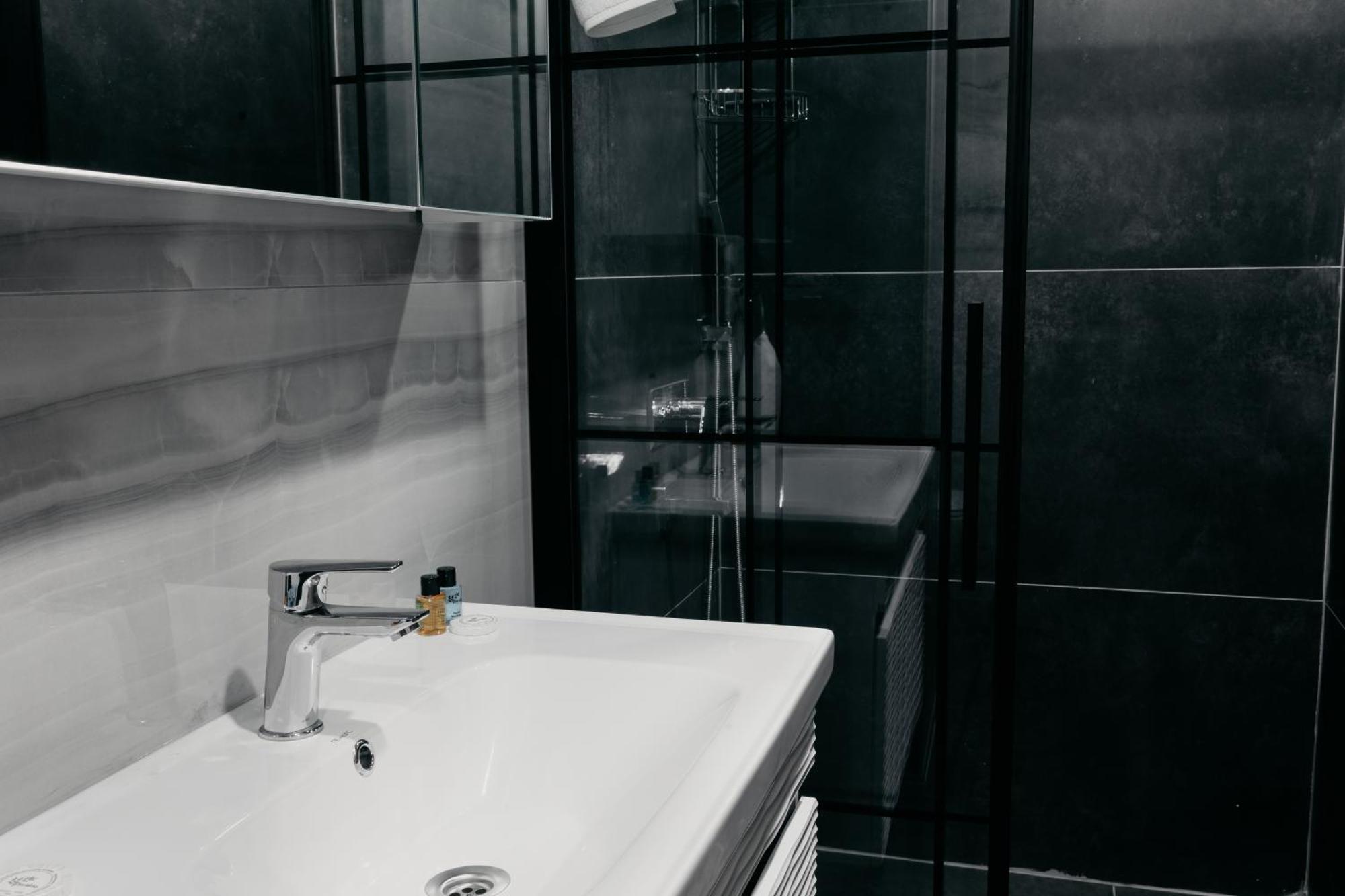 Ceneviz Suit Hotel Акчакоца Экстерьер фото